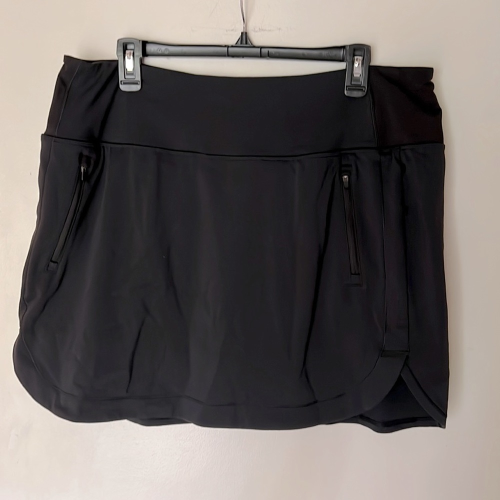 Athleta Fairway Golf Skort 16" size XL Black